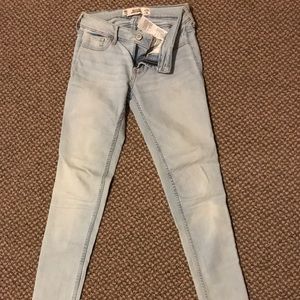 Hollister skinny jeans